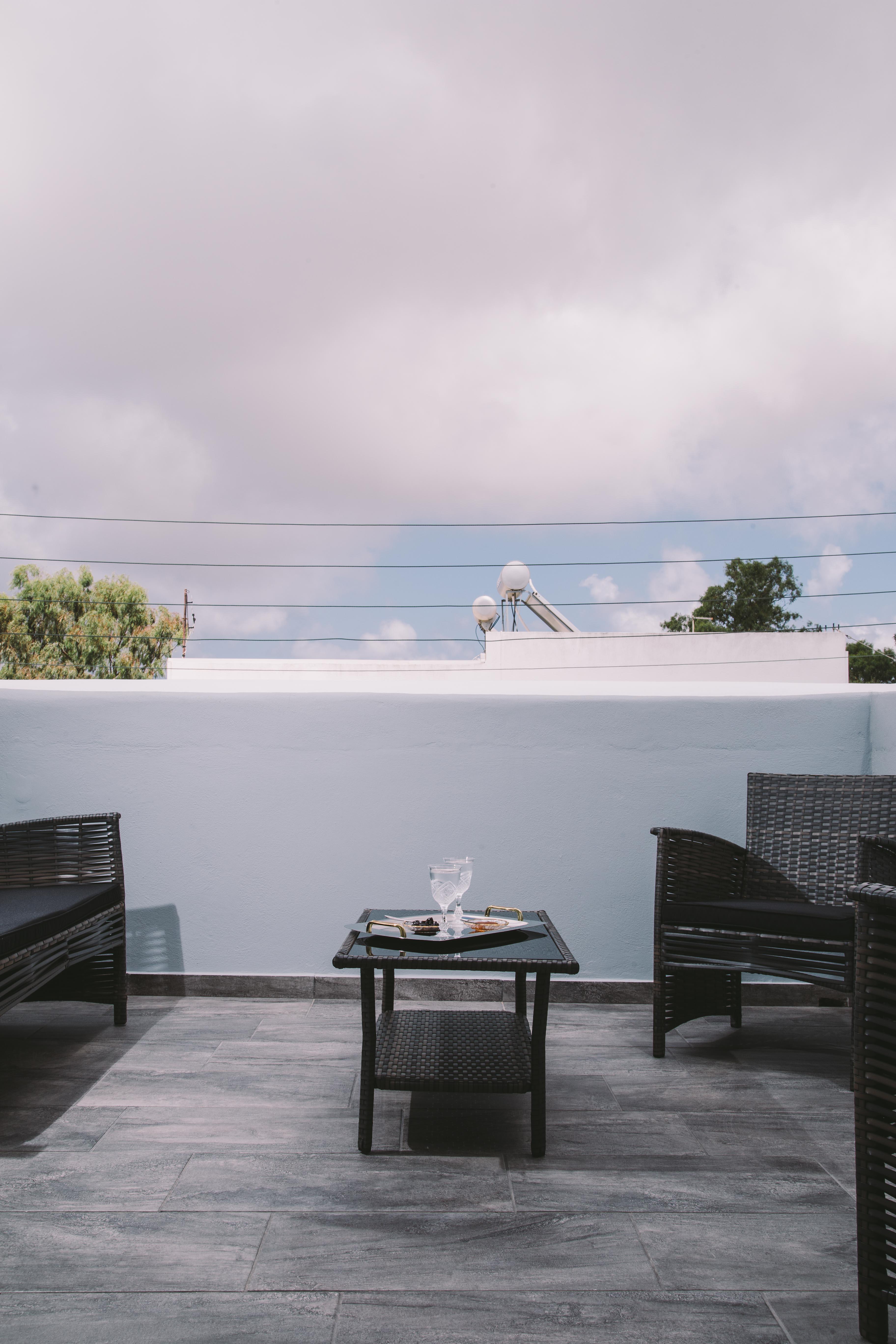 Oasis Suites Fira Exterior photo