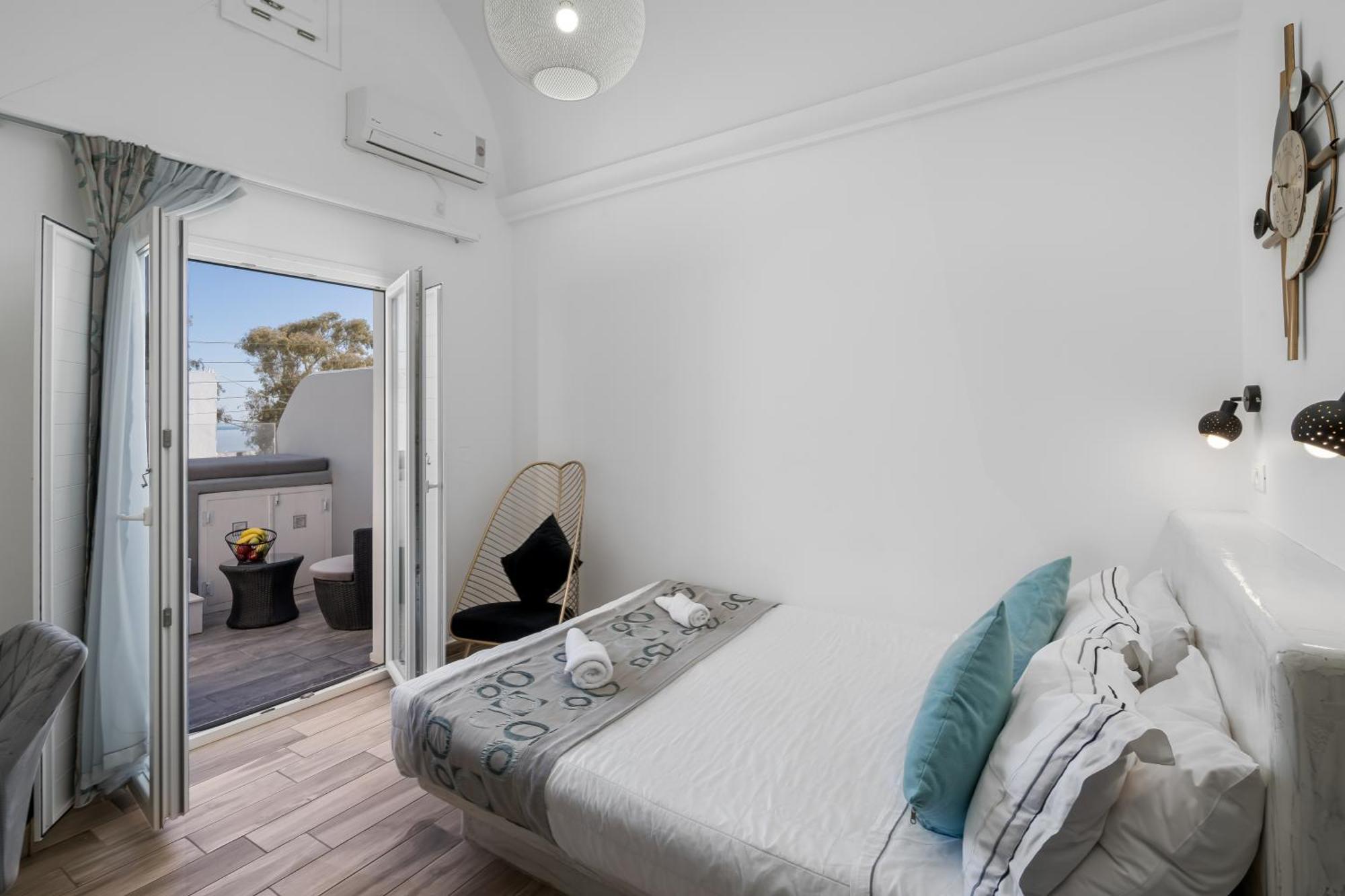 Oasis Suites Fira Exterior photo